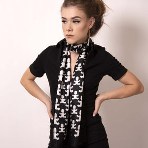 Artskul's Baby Pop Rectangle Scarf in silk twill featuring our eye catching remixed houndstooth pattern from the Baby Pop collection is a chic style staple. This wear to work ensemble in black and white is a luxe look for any occasion.